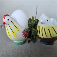 æggebægre keramik høns glaseret i glade farvet retro æggeholdere